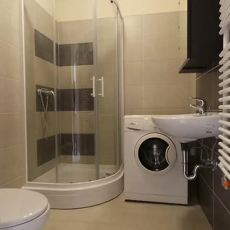 Art Garden Apartment *